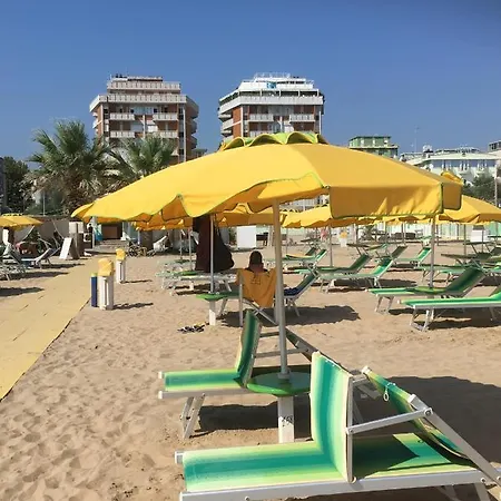 Your On The Beach 里米尼